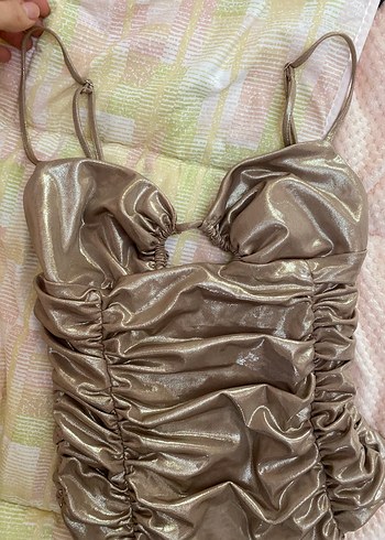 Drapeli Uzun Askılı Kahverengi Vücuda Oturan üst - Görsel 2