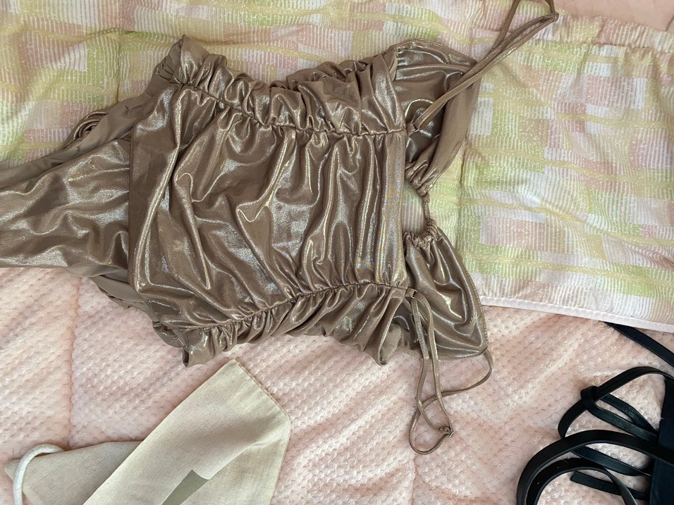 Drapeli Uzun Askılı Kahverengi Vücuda Oturan üst - Görsel 5