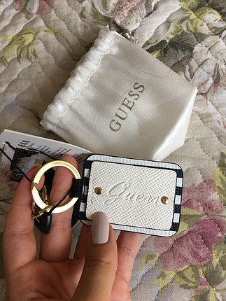 diğer Beden Guess anahtarlık
