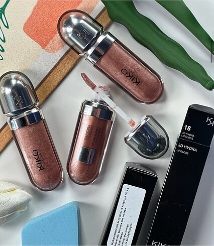 Kiko Gloss-18 Numara