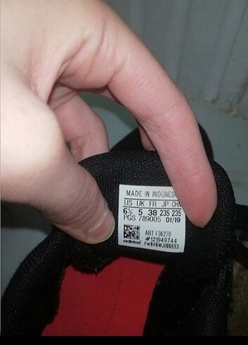 38 Beden Siyah orijinal adidas spor ayakkabı 