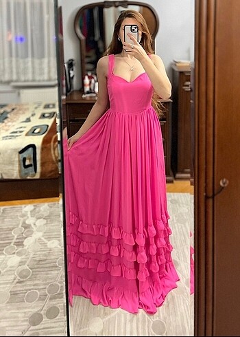 Pembe fırfır uzun prenses elbise askılı