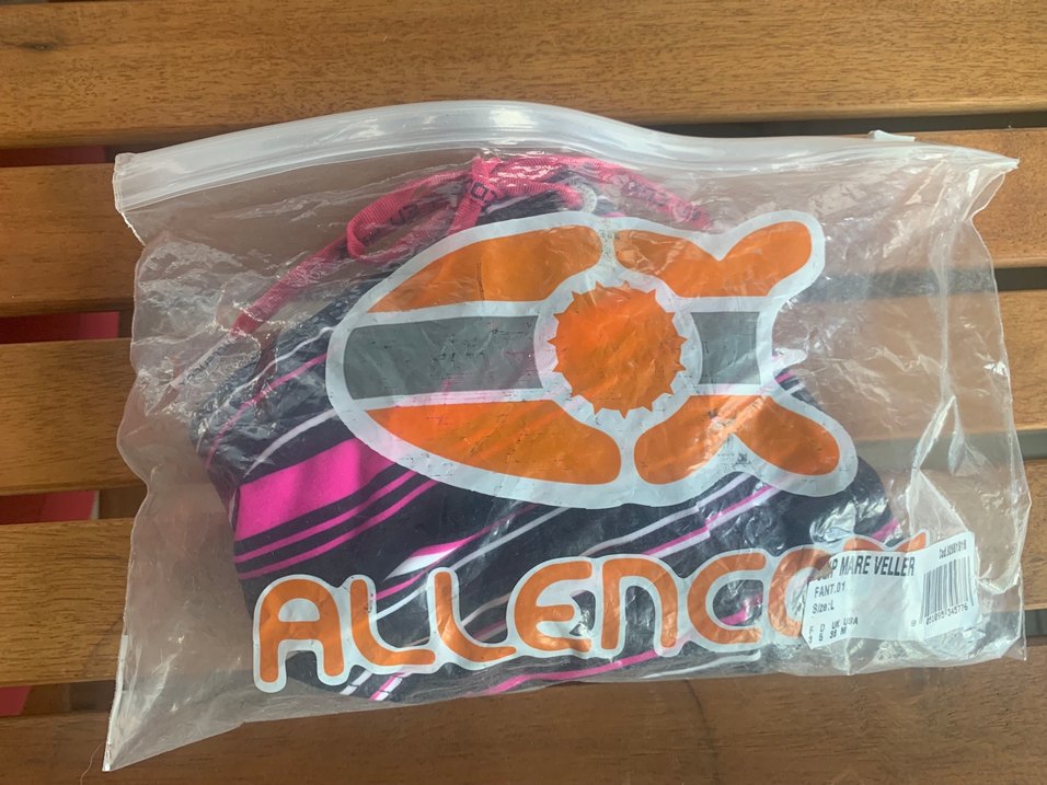 Pembe Siyah Çizgili Erkek Mayo - Görsel 4