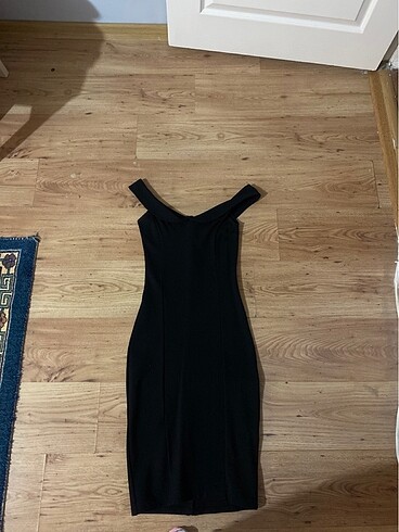 Siyah kısa şık elbise