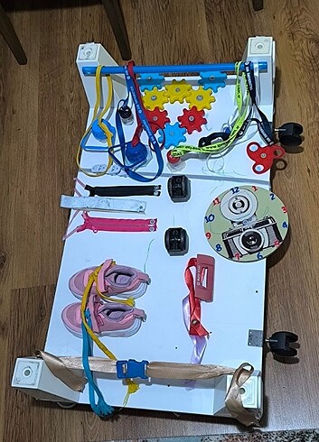 Diğer Montessori Beceri Panosu