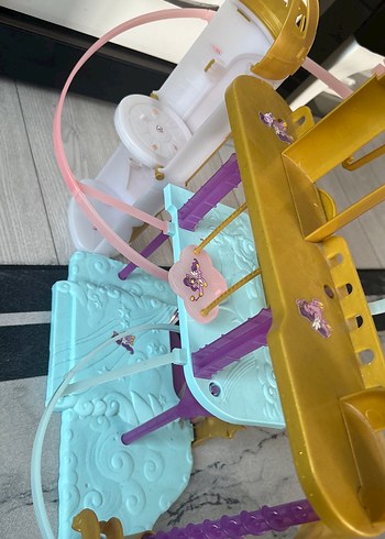 Yeni model Pony kraliyet evi - Görsel 8