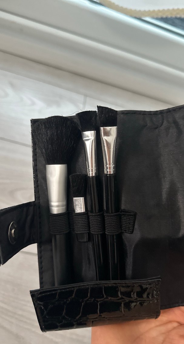 Loreal makyaj fırca seti Siyah Yılan Derisi Desenli çanta icinde - Görsel 4