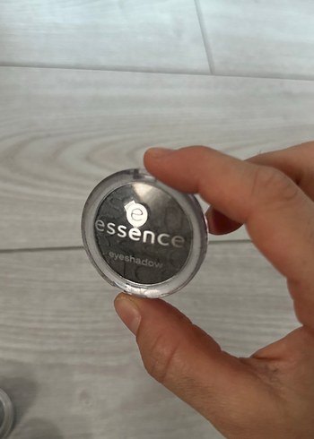 Gri Göz Farı Seti Essence ve 2true - Görsel 2