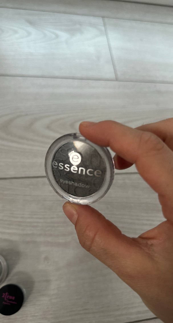 Gri Göz Farı Seti Essence ve 2true - Görsel 2