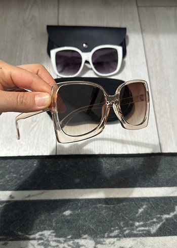 2 adet Şeffaf Beyaz ve Kahverengi Kadın Güneş Gözlüğü - Görsel 2