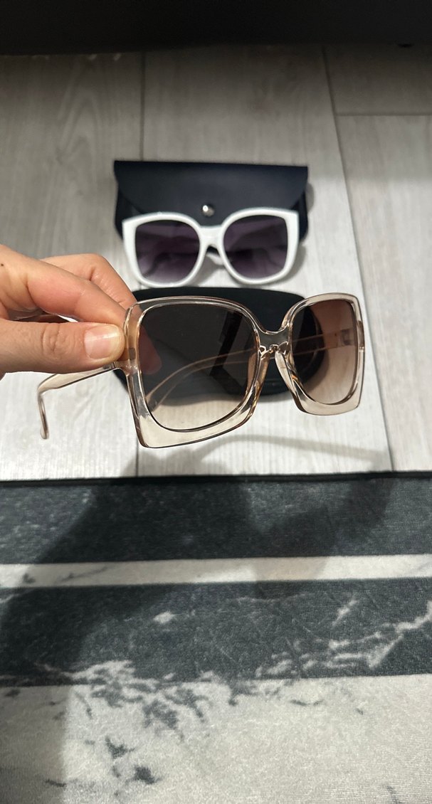 2 adet Şeffaf Beyaz ve Kahverengi Kadın Güneş Gözlüğü - Görsel 2