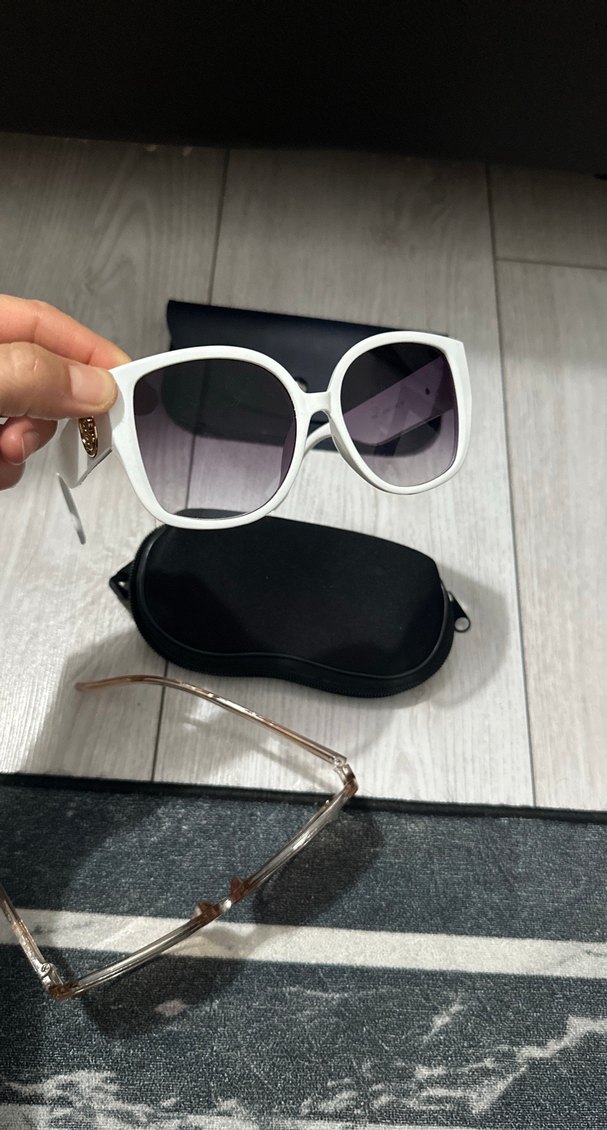 2 adet Şeffaf Beyaz ve Kahverengi Kadın Güneş Gözlüğü - Görsel 4