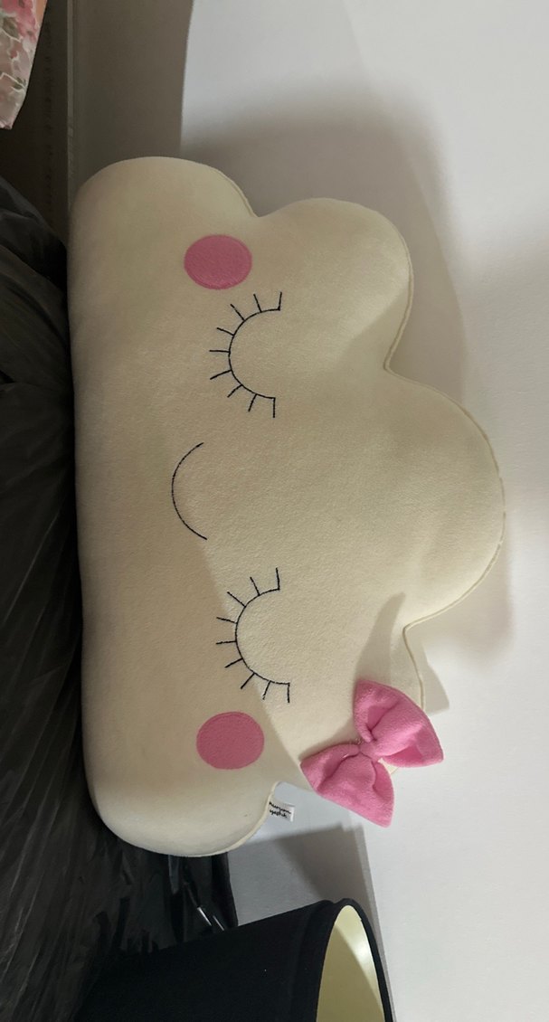 Beyaz Bulut Desenli Çocuk Yastığı - Görsel 2