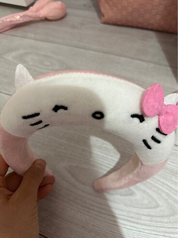 LC Waikiki Yeni hello kitty bandana