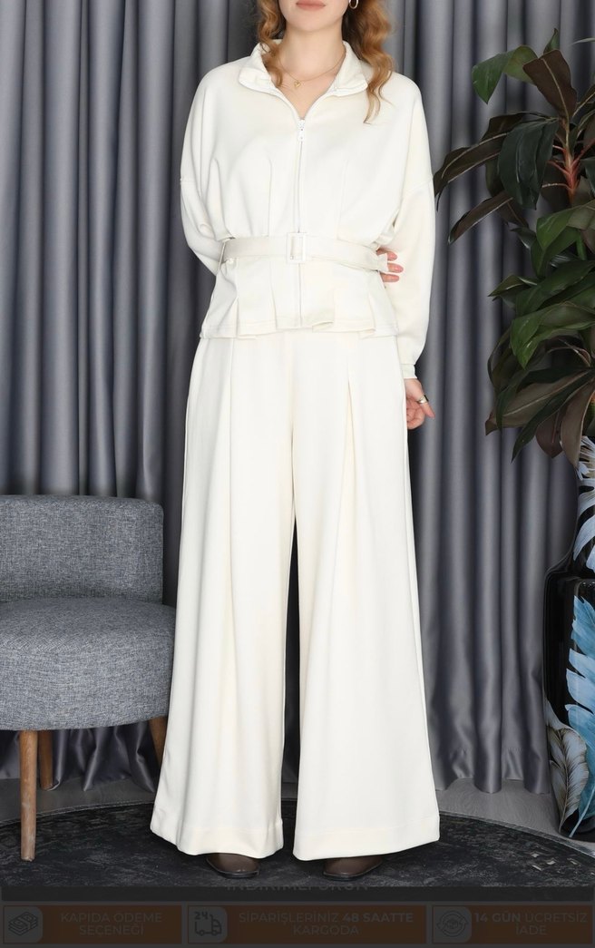 Beyaz Kemerli Uzun Kadın Takım Elbise - Görsel 2