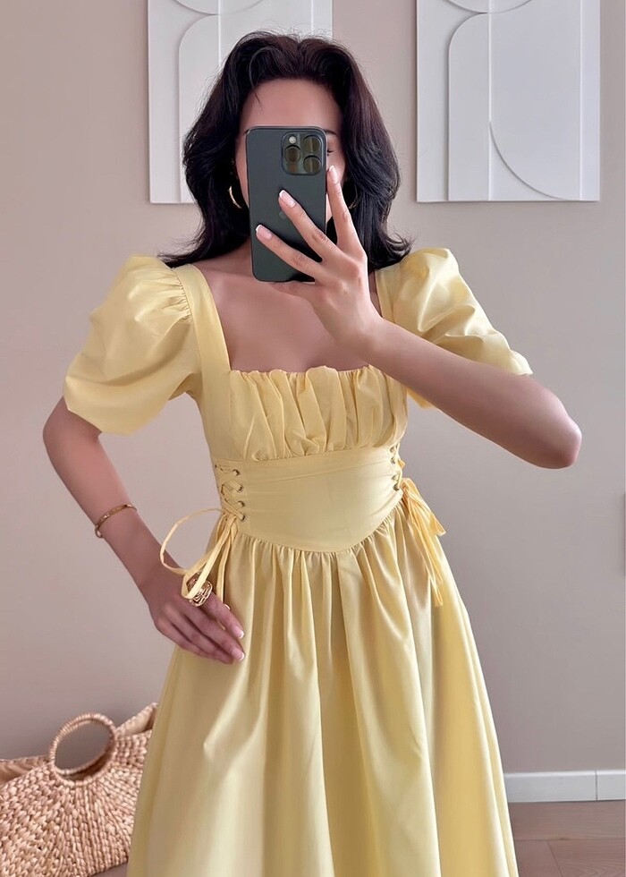 Sarı kuşgözü kemerli elbise - Görsel 3