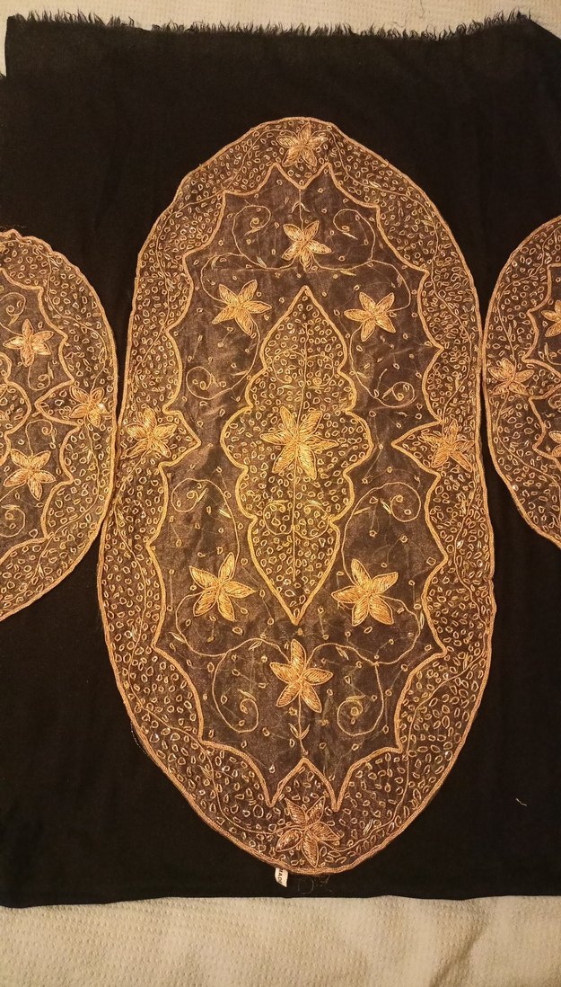 Dantel Detaylı,  el işlemeli 
dekoratif üçlü masa örtüsü - Görsel 3