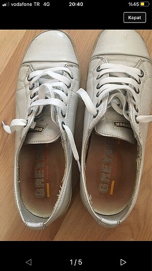İki ayakkabı