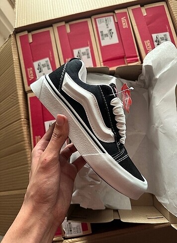 vans knu skool