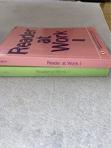  reader at work 1-2