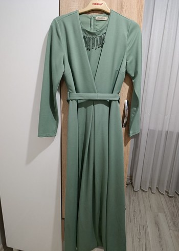 Uzun Kollu Yeşil Kadın Elbise - Görsel 4