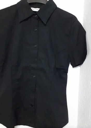 Kısa Kollu Siyah Düğmeli Kadın Gömlek - Görsel 2
