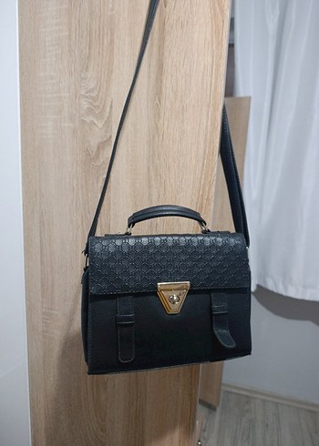 Klasik Siyah Deri Kadın Çanta - Görsel 3