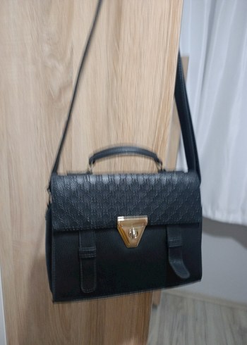 Klasik Siyah Deri Kadın Çanta - Görsel 4