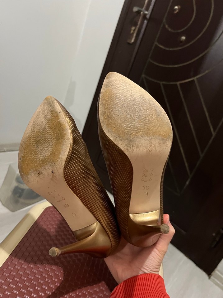 Altın Renkli Yılan Desenli Stiletto - Görsel 4