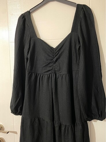 Bershka Elbise