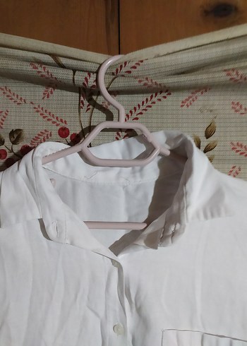 Düğmeli Beyaz Keten Kadın Gömlek - Görsel 4