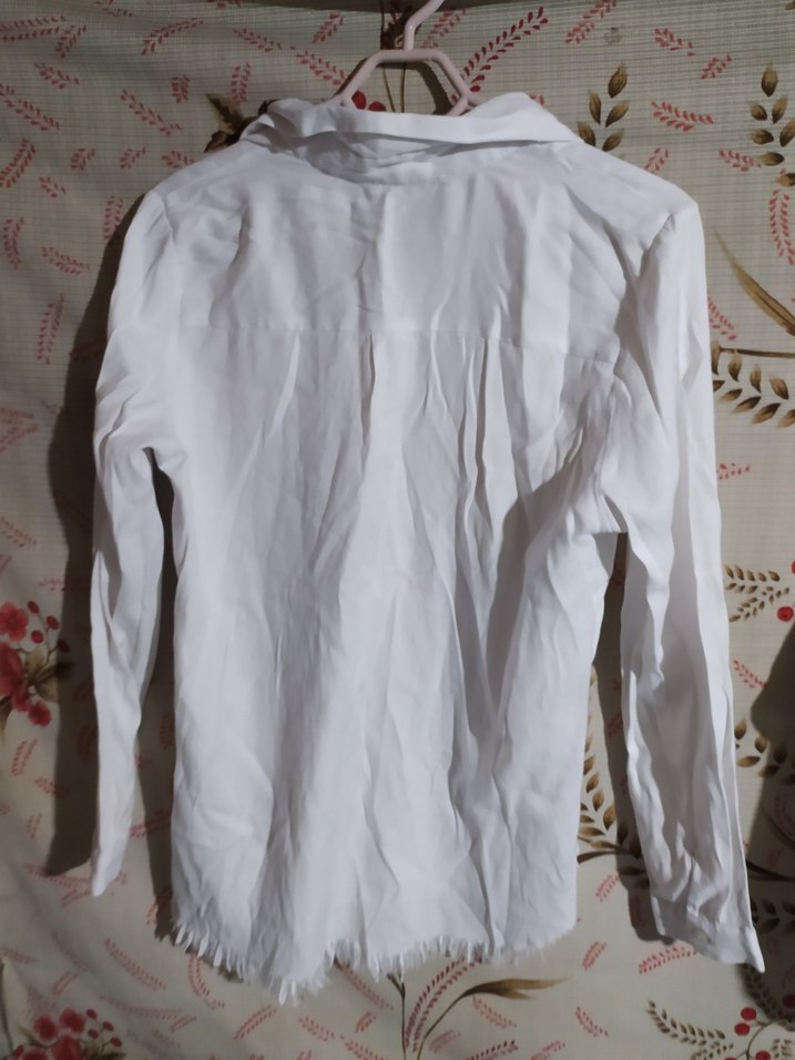 Düğmeli Beyaz Keten Kadın Gömlek - Görsel 5