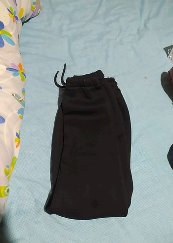 Siyah Bel Detaylı Rahat Eşofman - Görsel 2