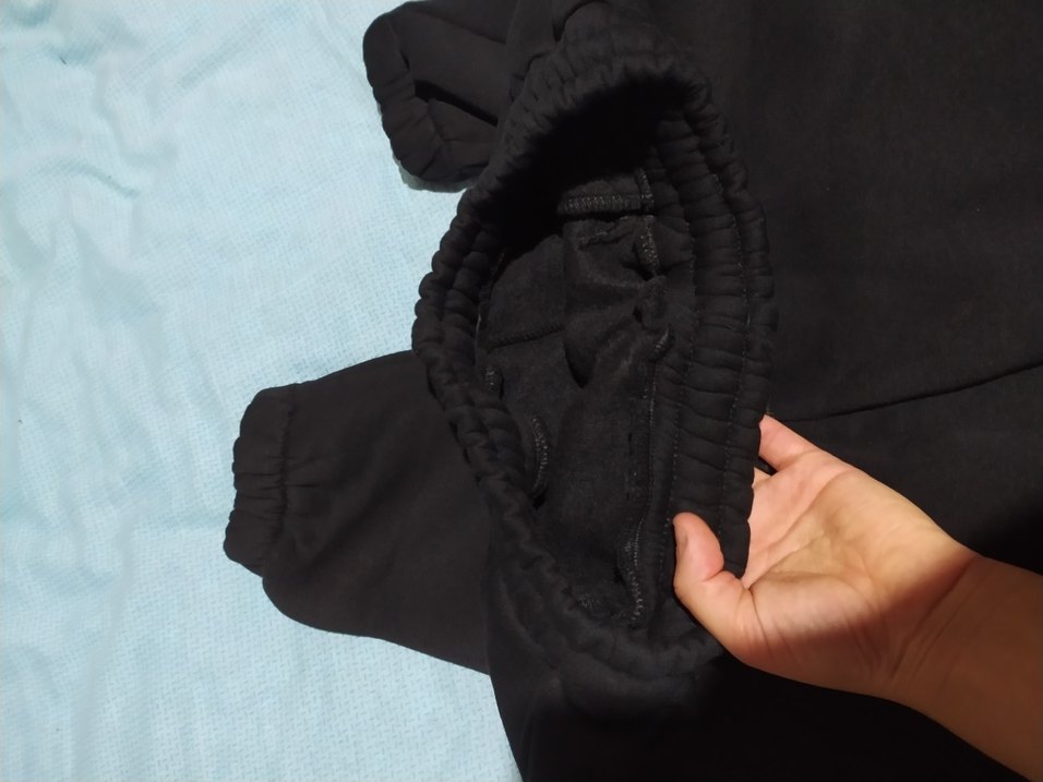 Siyah Bel Detaylı Rahat Eşofman - Görsel 4