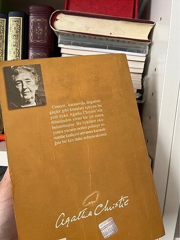  Agatha christie