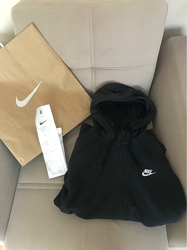 Nike sweatshirt