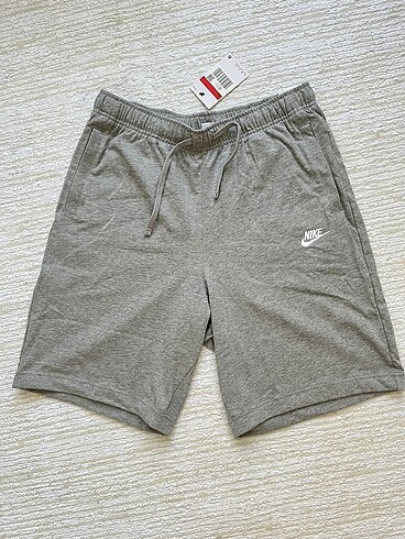 Nike şort