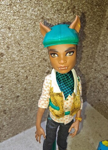 Monster High clawd wolf