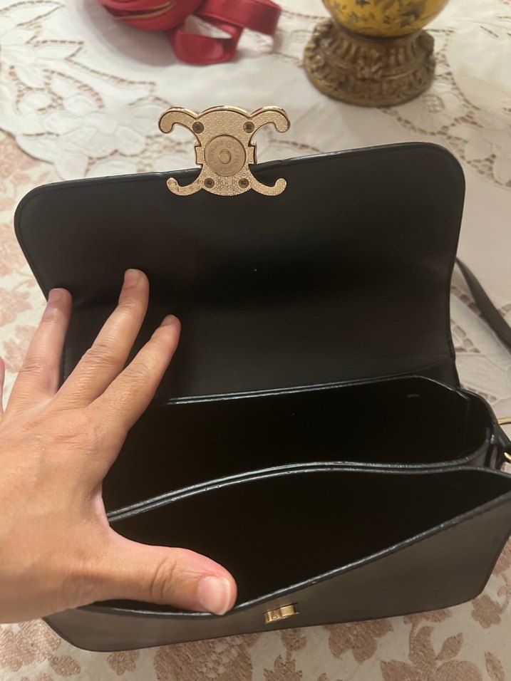 Klasik Şıklık Parisian Siyah Deri Çapraz Çanta - Görsel 2