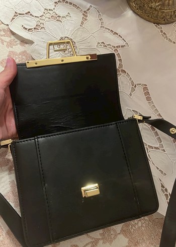 Klasik Siyah Deri Tokalı Kadın Çanta - Görsel 3