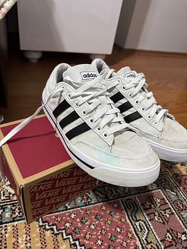 Adidas ayakkabı