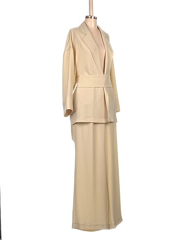 Dilek Hanif Dilek Hanif Takım Elbise %70 İndirimli.