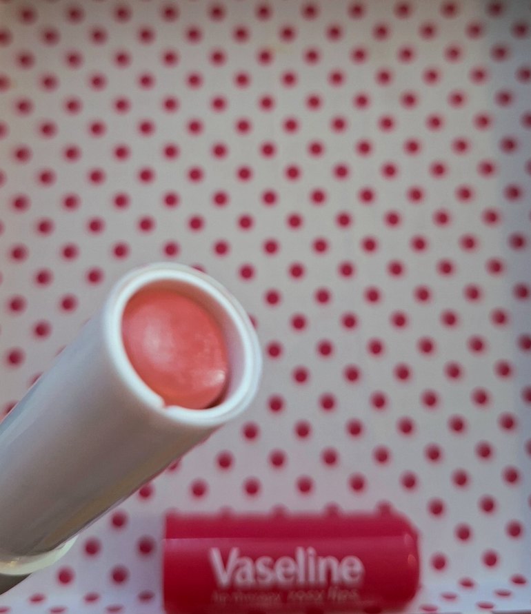 Vaseline lip therapy Rosy Lips Dudak Bakım Kremi - Görsel 5