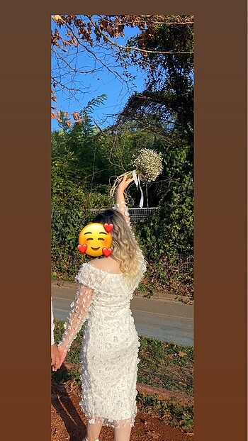 Diğer 3 boyutlu çiçek nikah elbisesi