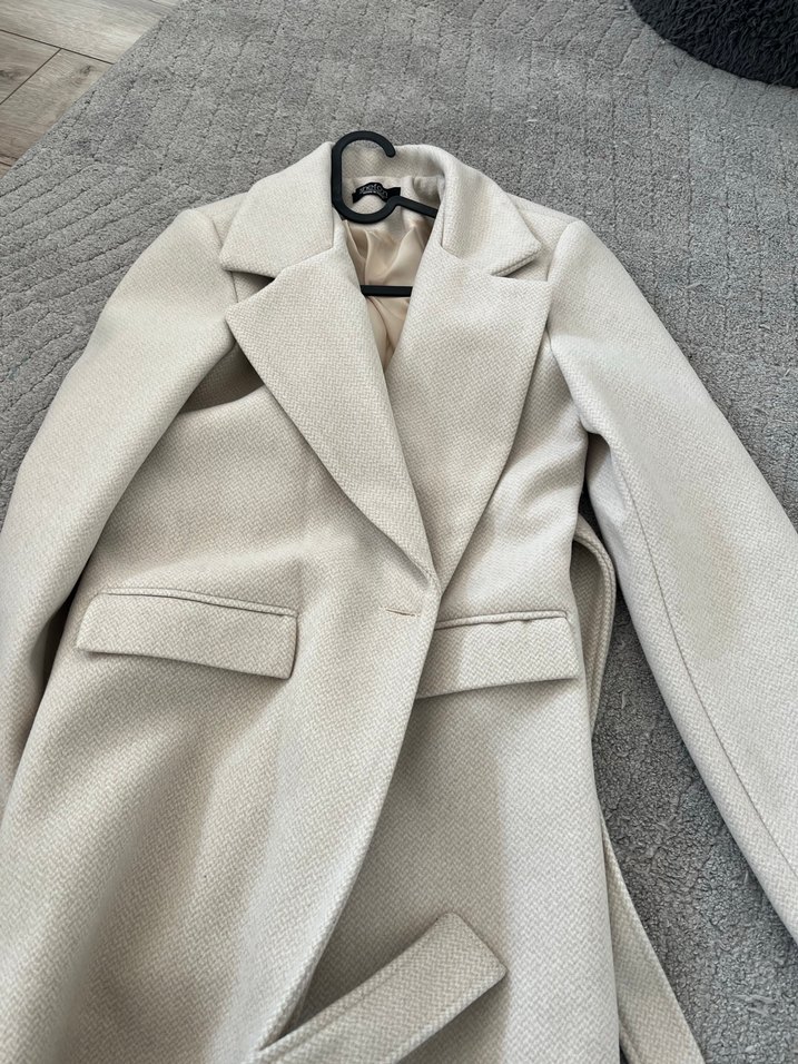 Düğmeli Bej Uzun Kadın Kaban - Görsel 2