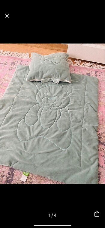 Yastıklı kadife battaniye