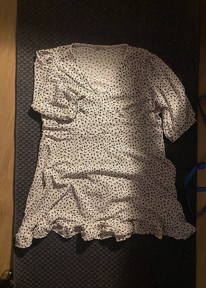 siyah çiçekli elbise - Görsel 2