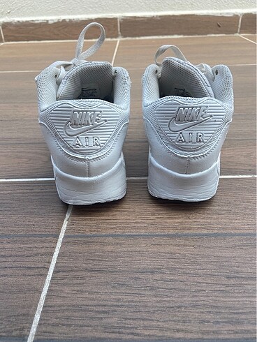 37,5 Beden Orijinal Nike Air Max