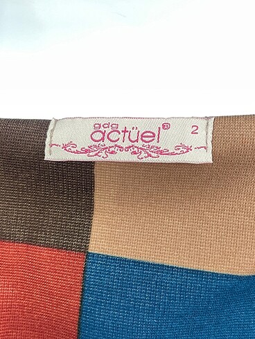 m Beden çeşitli Renk PreLoved Uzun Elbise %70 İndirimli.