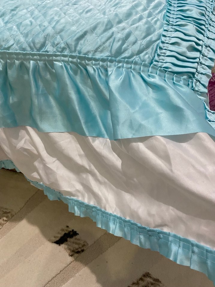 Nakışlı Mavi Yatak Örtüsü Seti - Görsel 4